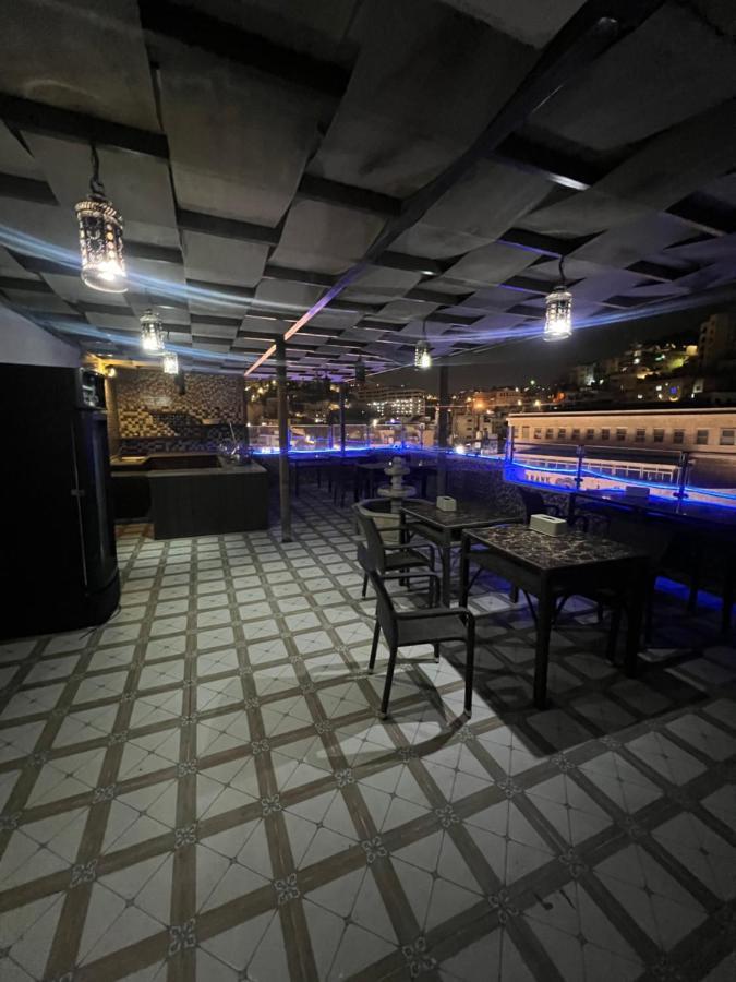 Downtown Hawaa Amman Hotel Exterior photo