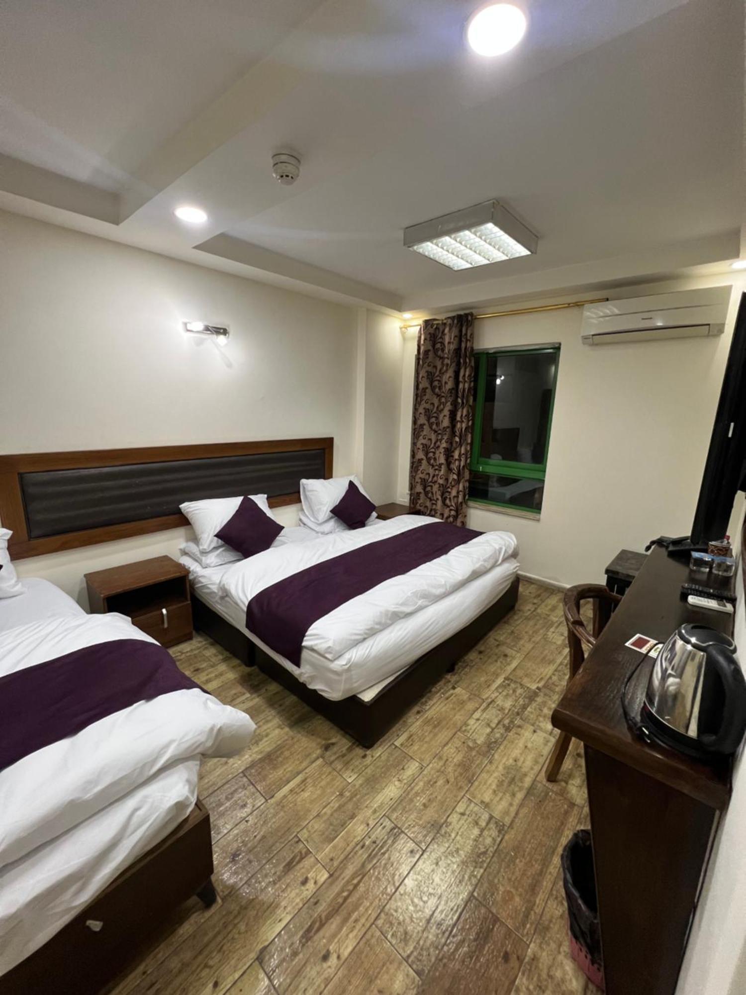 Downtown Hawaa Amman Hotel Exterior photo